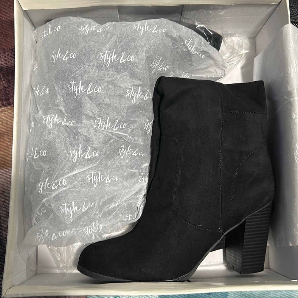 Addyy Womens Faux Suede Block Heel Knee-High Wide Calf Boots